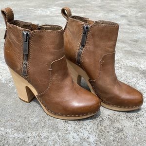Dolce Vita clog ankle boot